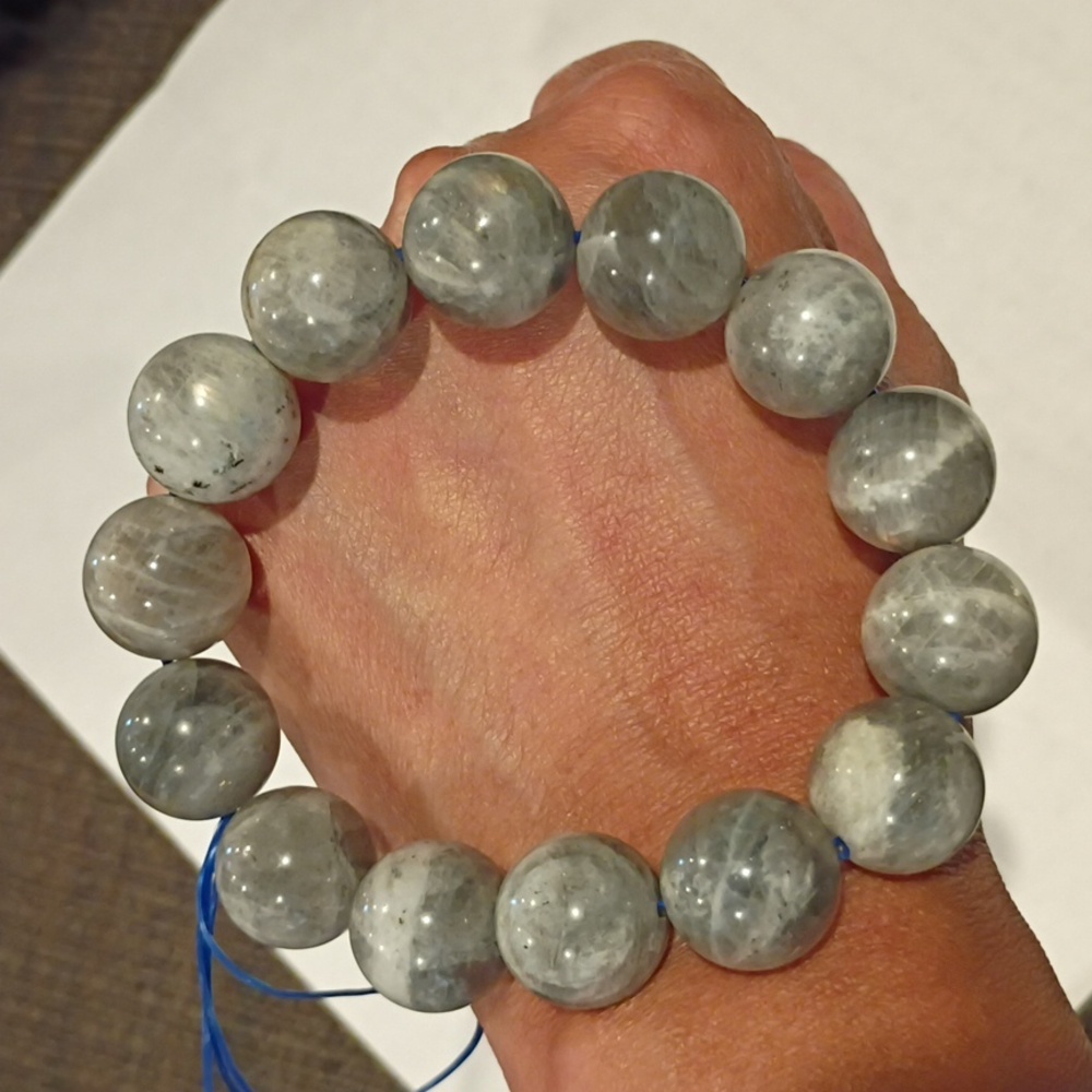 Gray Beaded Bracelet Gems